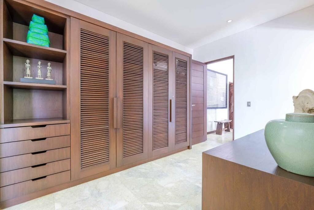 Kejora Beachfront Estate Sanur -Stunning Villa Eleven Exterior photo